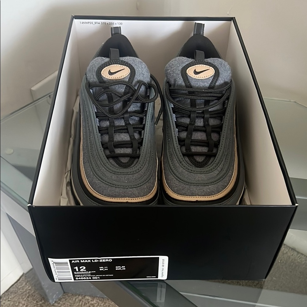 Nike Air Max LD-Zero Sneakers